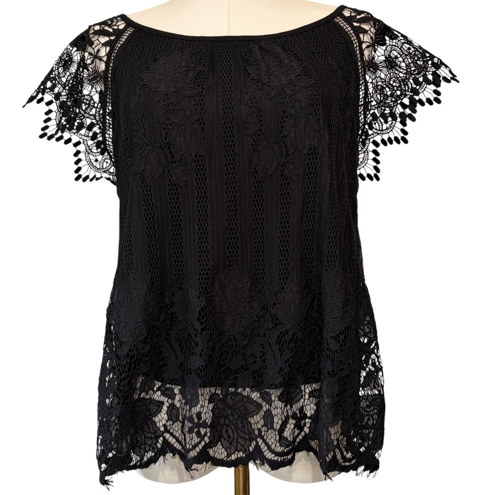 Cabi Lace Overlay Top Women Excellent Crochet Flutter Sleeve Witchy Boho Black L